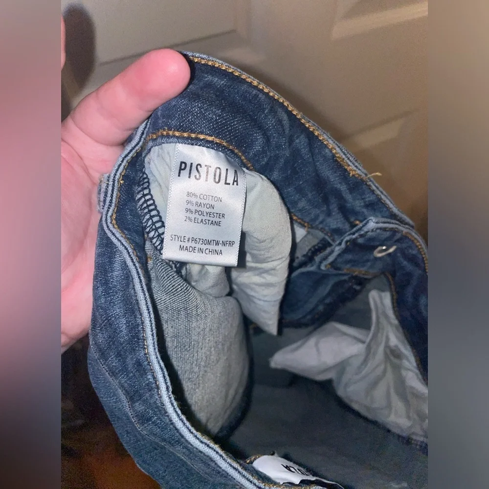 EUC PISTOLA JEANS